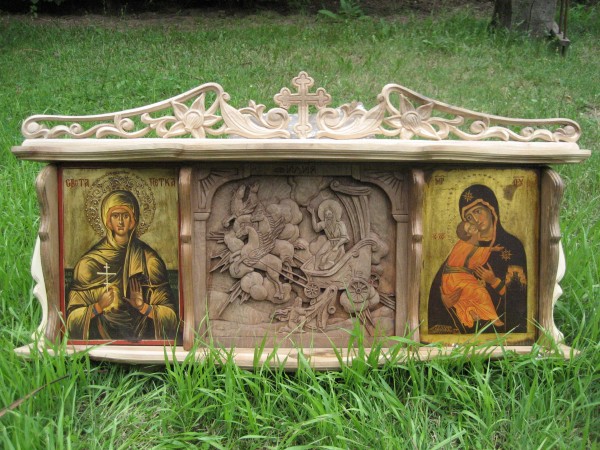 Икони / Иконостаси